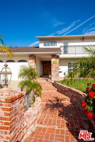 29403 Trailway Lane, Agoura Hills, CA 91301