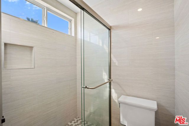 29403 Trailway Lane, Agoura Hills, CA 91301