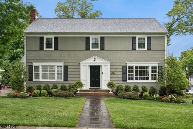81 Mountain Road, Verona Twp., NJ 07044