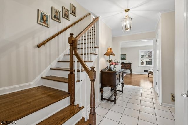 81 Mountain Road, Verona Twp., NJ 07044