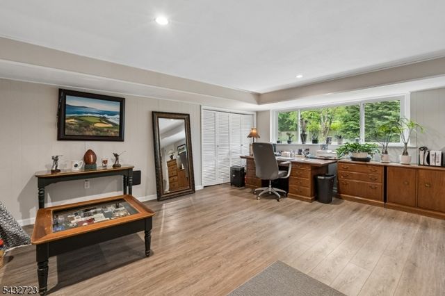 81 Mountain Road, Verona Twp., NJ 07044
