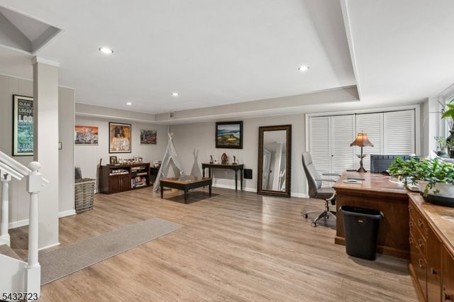 81 Mountain Road, Verona Twp., NJ 07044