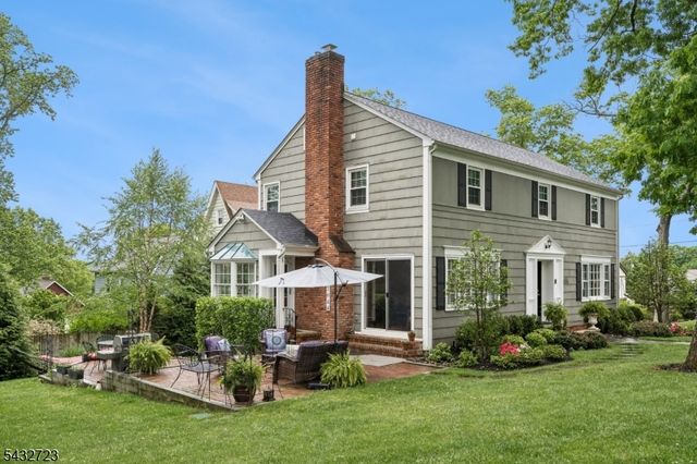 81 Mountain Road, Verona Twp., NJ 07044