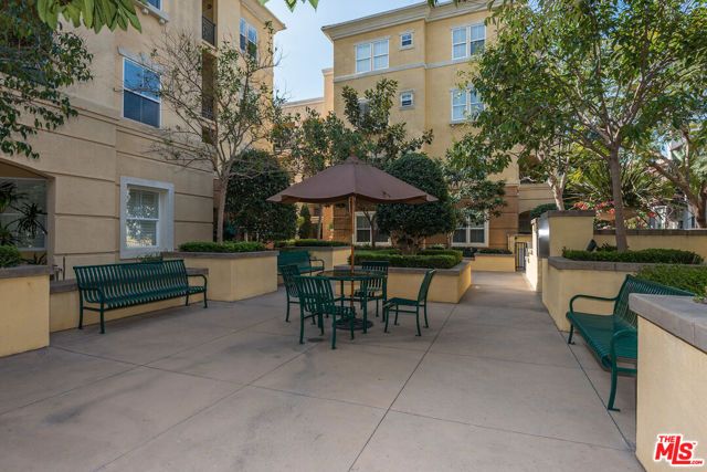 13075 Pacific 317, Los Angeles, CA 90094