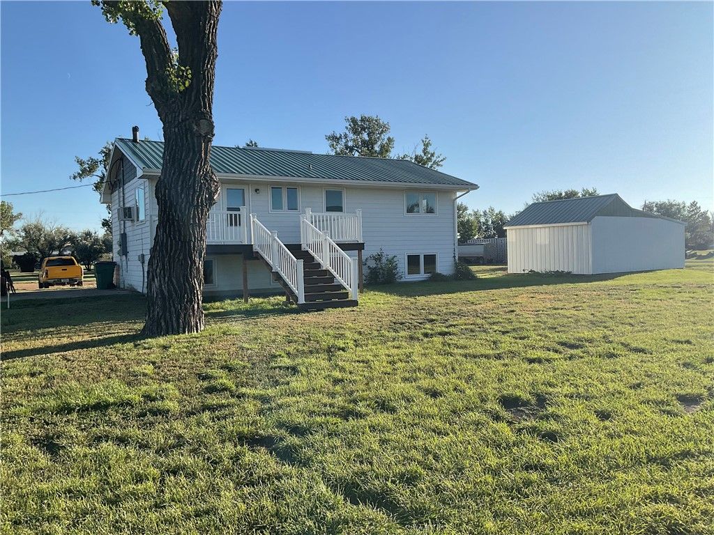 702 Kramer Street, Jordan, MT 59337 photo 2