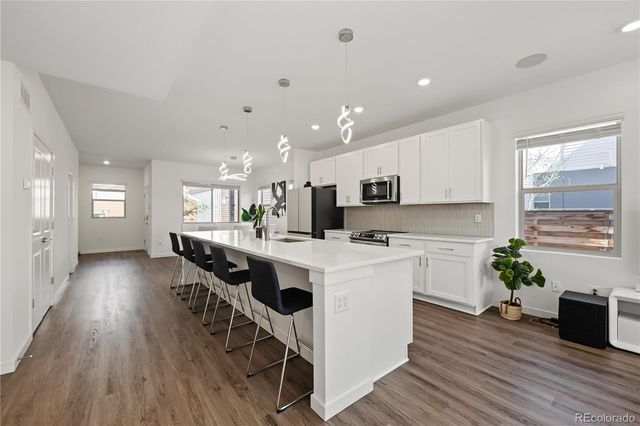 6875 Juniper Lane, Arvada, CO 80007