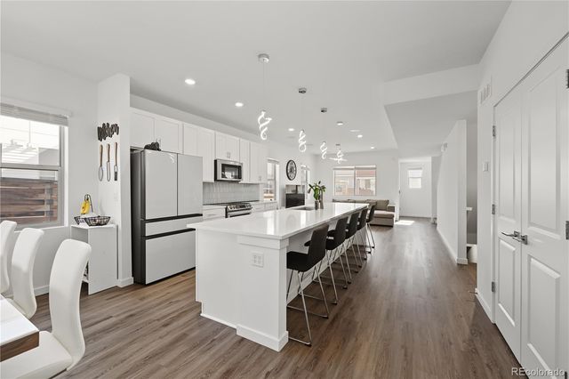 6875 Juniper Lane, Arvada, CO 80007