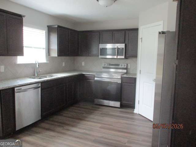 196 Brightleaf Circle, Hinesville, GA 31313