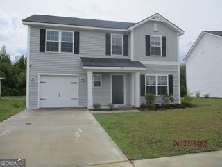 196 Brightleaf Circle, Hinesville, GA 31313