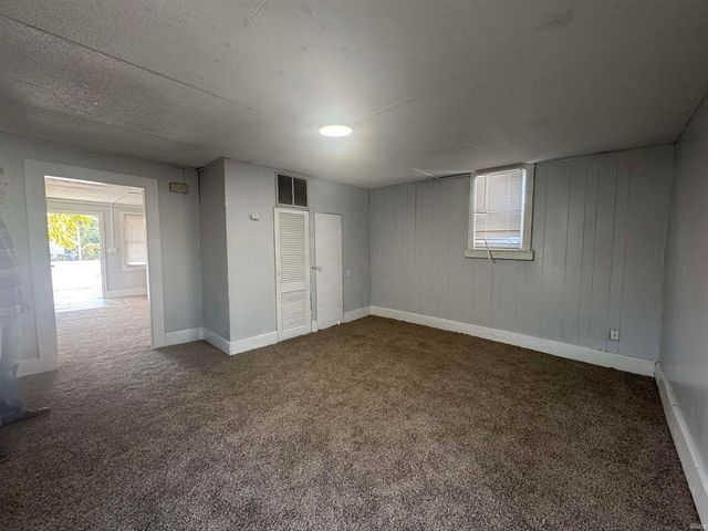 1129 W Oregon Street, Evansville, IN 47710