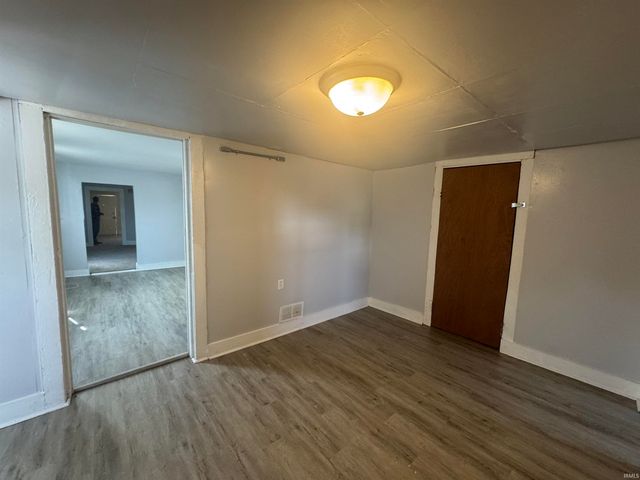 1129 W Oregon Street, Evansville, IN 47710