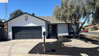 2800 Harris Dr, Antioch, CA 94509