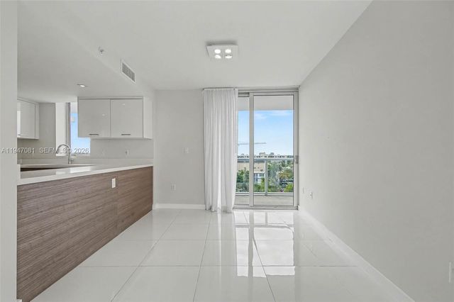 9901 E Bay Harbor Dr 803, Bay Harbor Islands, FL 33154