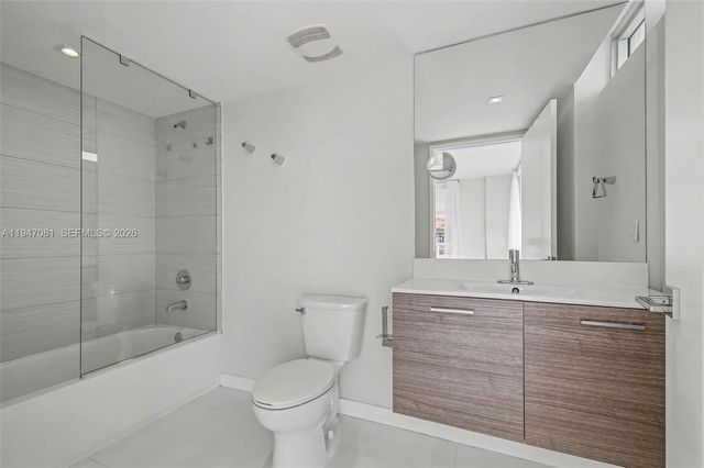 9901 E Bay Harbor Dr 803, Bay Harbor Islands, FL 33154