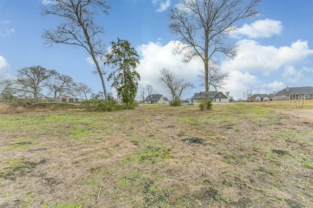 5611 Camp Creek Road, Baytown, TX 77523