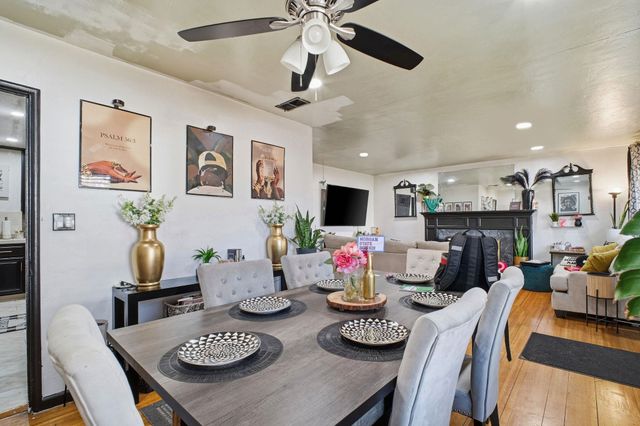 127 Hampton Rd, Hayward, CA 94541