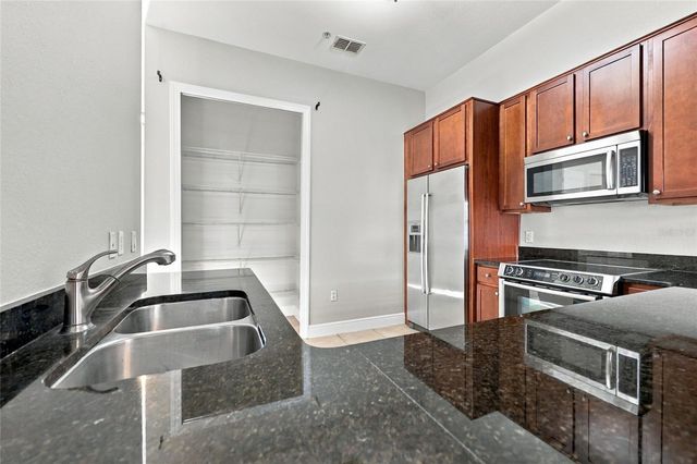 230 SW 2ND AVENUE 404, Gainesville, FL 32601