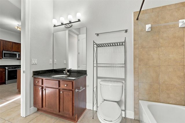 230 SW 2ND AVENUE 404, Gainesville, FL 32601