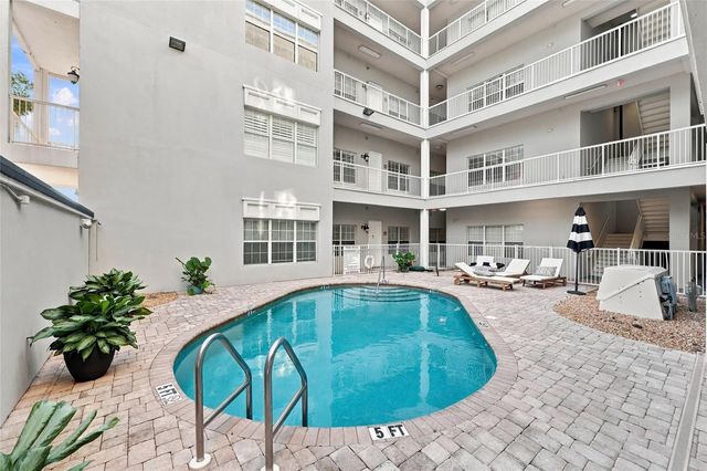 230 SW 2ND AVENUE 404, Gainesville, FL 32601