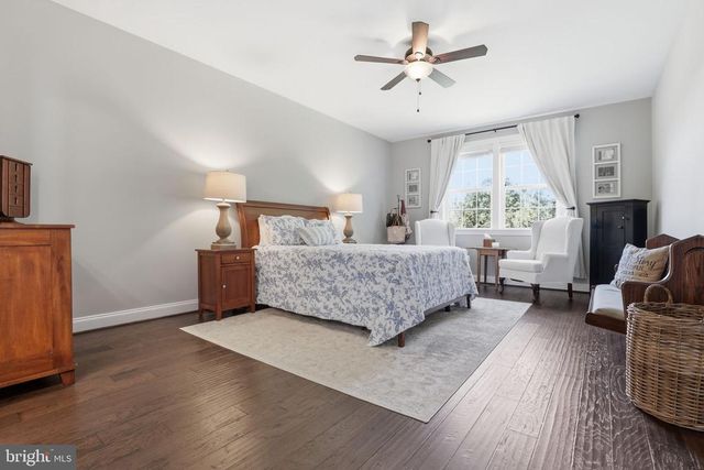 8046 SIDE HILL DR, Warrenton, VA 20187