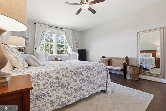 8046 SIDE HILL DR, Warrenton, VA 20187