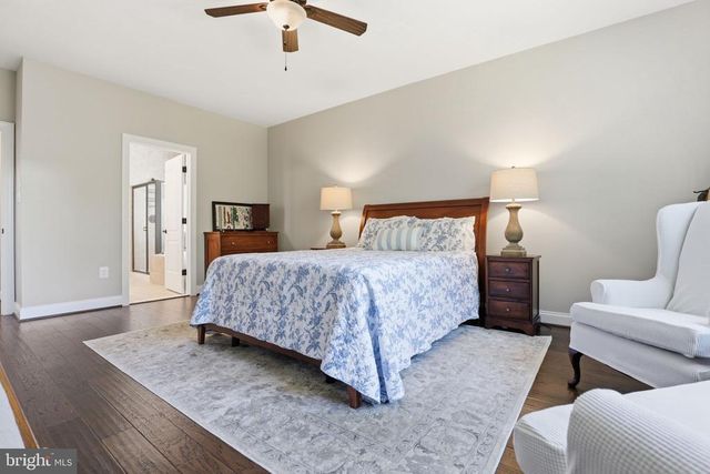 8046 SIDE HILL DR, Warrenton, VA 20187