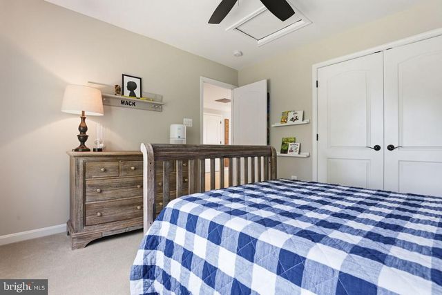 8046 SIDE HILL DR, Warrenton, VA 20187