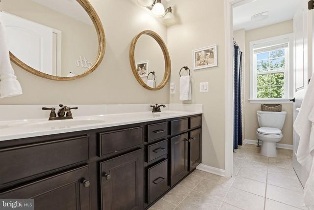 8046 SIDE HILL DR, Warrenton, VA 20187