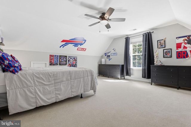 8046 SIDE HILL DR, Warrenton, VA 20187