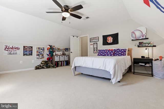 8046 SIDE HILL DR, Warrenton, VA 20187