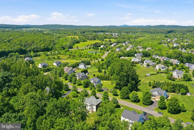 8046 SIDE HILL DR, Warrenton, VA 20187