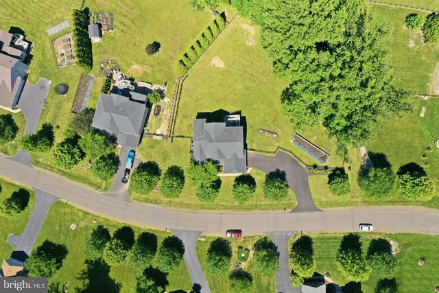 8046 SIDE HILL DR, Warrenton, VA 20187