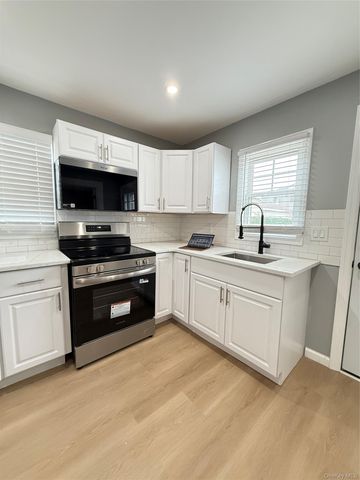 3680 Naomi Street, Seaford, NY 11783