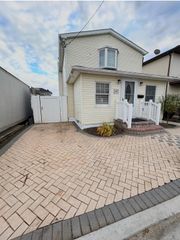 3680 Naomi Street, Seaford, NY 11783