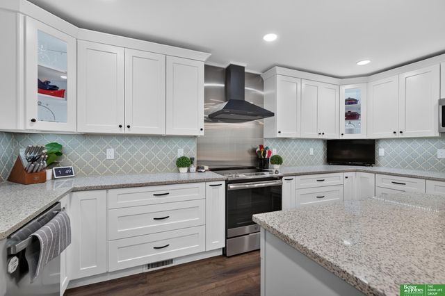 5325 S 62nd Street, Lincoln, NE 68516