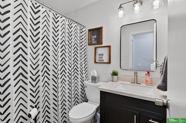 5325 S 62nd Street, Lincoln, NE 68516