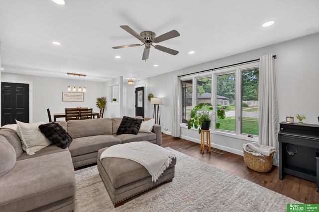 5325 S 62nd Street, Lincoln, NE 68516