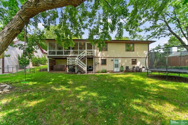 5325 S 62nd Street, Lincoln, NE 68516