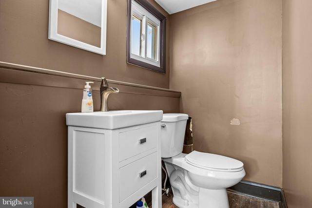 1006 SURREY RD, Somerdale, NJ 08083