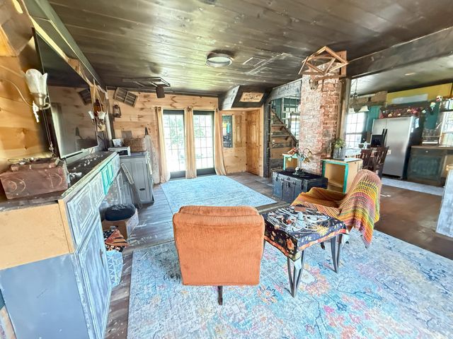 26 Lakeview Avenue, Tupper Lake, NY 12986