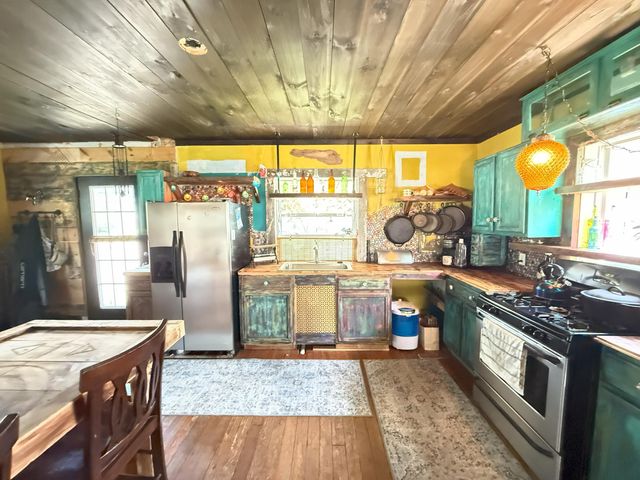 26 Lakeview Avenue, Tupper Lake, NY 12986