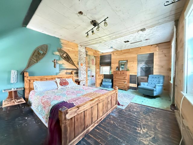 26 Lakeview Avenue, Tupper Lake, NY 12986