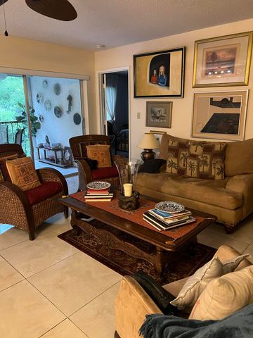 14888 WEDGEFIELD Drive 207, Delray Beach, FL 33446