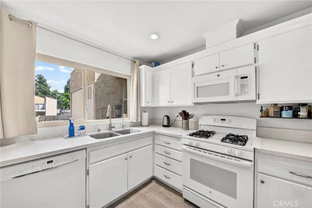 5475 Twin Lakes, Cypress, CA 90630