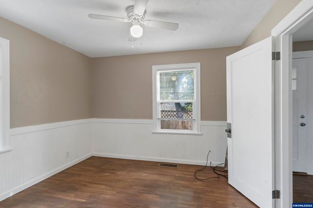 655 Norway (-665) St NE, Salem, OR 97301