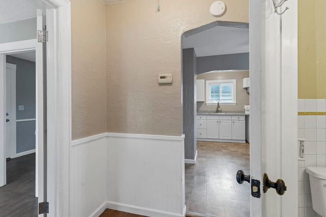 655 Norway (-665) St NE, Salem, OR 97301