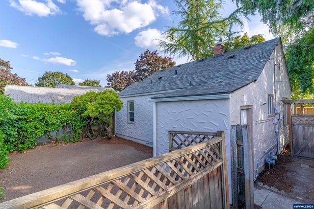 655 Norway (-665) St NE, Salem, OR 97301