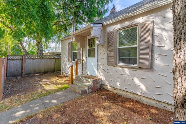 655 Norway (-665) St NE, Salem, OR 97301