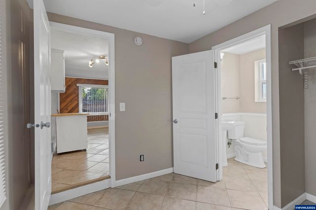655 Norway (-665) St NE, Salem, OR 97301
