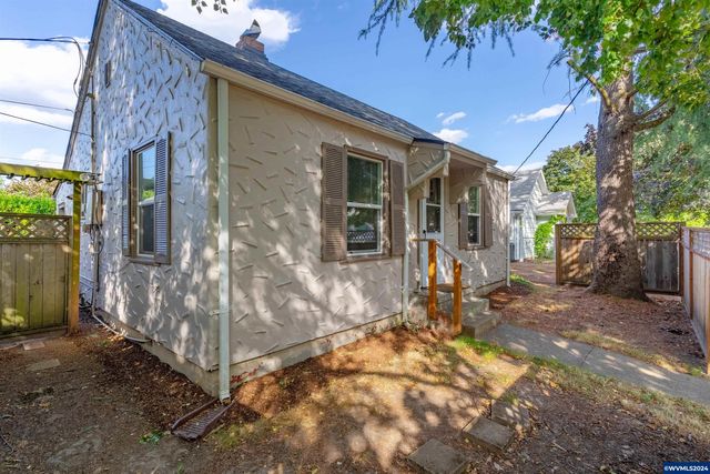 655 Norway (-665) St NE, Salem, OR 97301